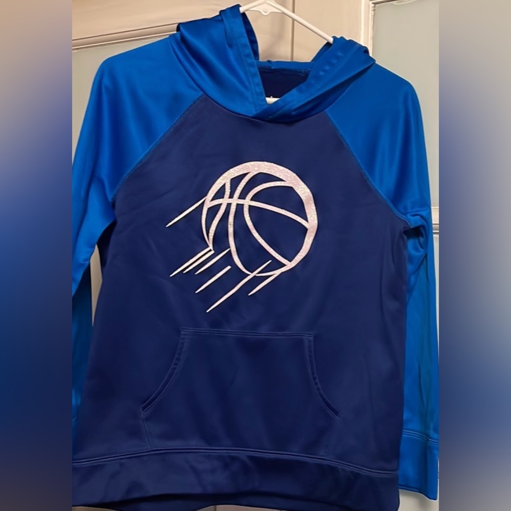 ⭐️Free with any bundle ⭐️Justice Sparkle Basketball logo Hoodie 🏀